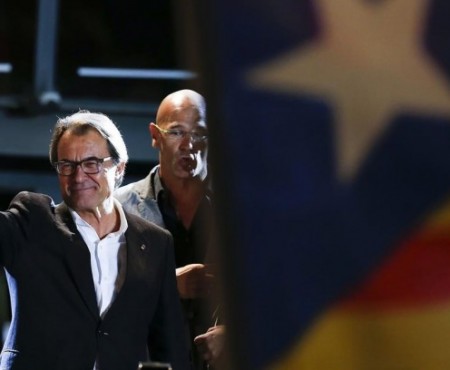 El órdago independentista se queda en pares